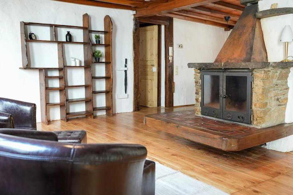 Charmante Fachwerk Wohnung Mit Terrasse In Der Altstadt كوبلنس المظهر الخارجي الصورة